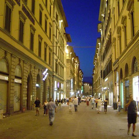 via dei calzaiuoli florentia.